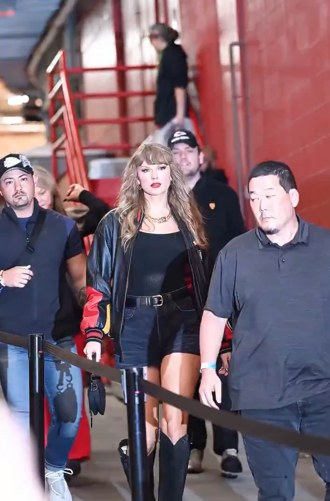 Taylor Swift at Chiefs vs Cardinal game leaving