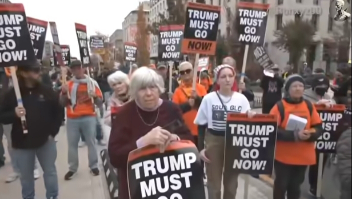 BREAKING: Taylor Swift Joins thousands of protesters marching in the streets of DC to gather outside the White House demanding the resignation of President Trump in the wake of the Epstein email release. - Taylor also did the unexpected and got up on a podium with a powerful statement, saying "The Epstein Files are making victims, We don’t even want his resignation, we want his removal and if he’s removed, the entire administration is removed... the political temperature in D.C. is exploding, "It’s Up To Us To Drag Him Out", and from now, me and my team will be..."