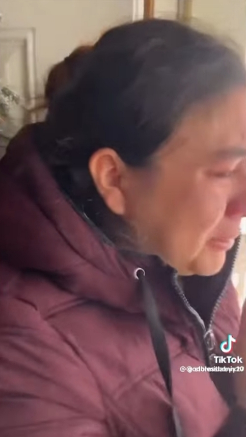 “You Will Not Take Her”: A Viral ICE Standoff That Turned One Front Door Into a Line of Moral Resistance