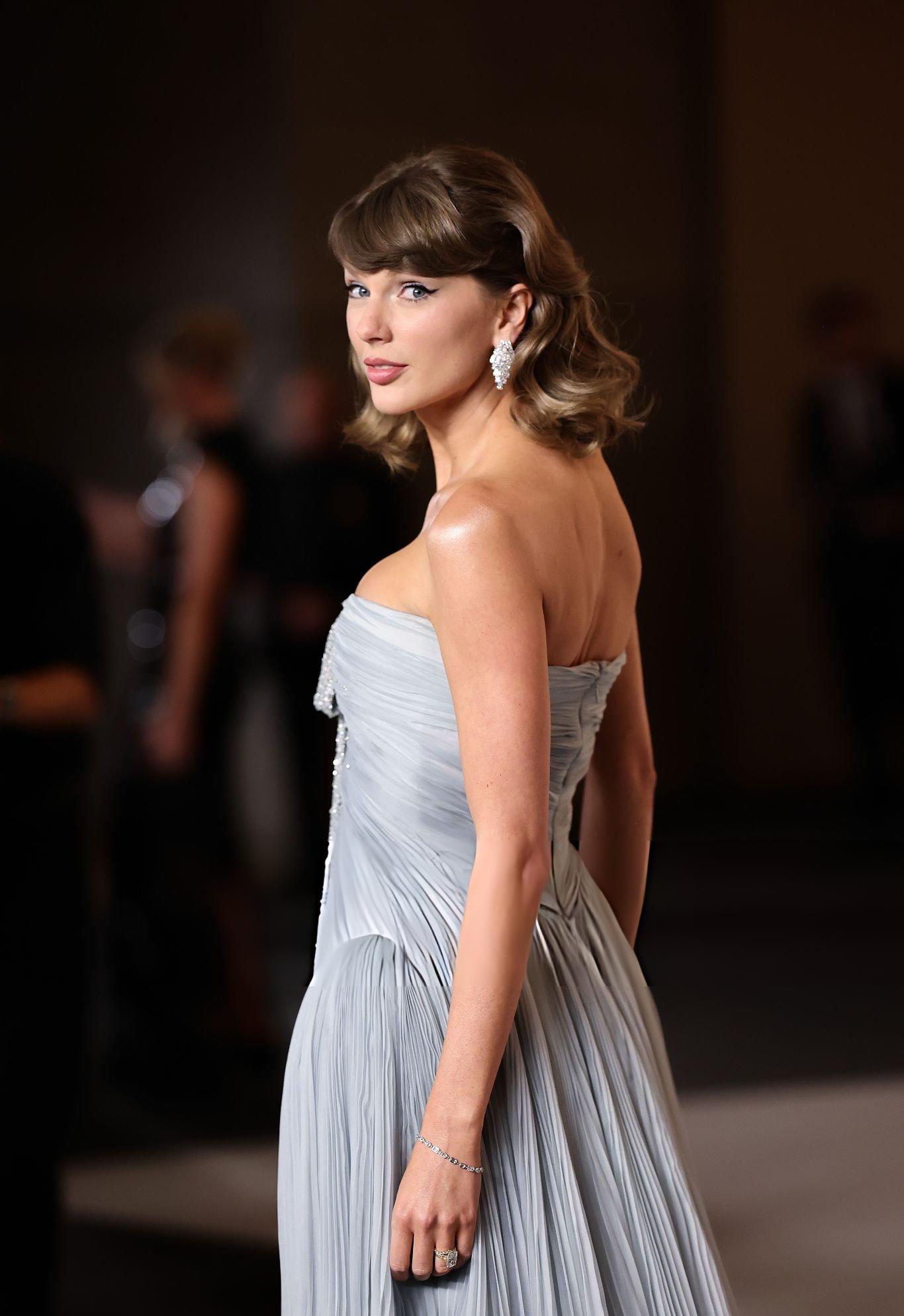 Taylor Swift Steals the Spotlight With a Breathtaking Appearance at the Academy Museum Gala