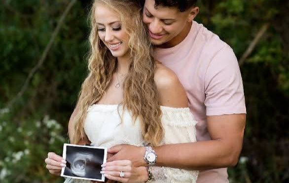 Another baby On The Way”: Chiefs Quarterback Patrick Mahomes and Wife Brittany Have Announced They’re Expecting Their Fourth Child — The Lovely Couple REVEALED The Gender Of The Baby “it a baby…See More